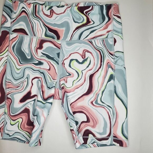 Athleta Ultimate Stash Pocket Printed 7" Short Size M - Picture 3 of 9